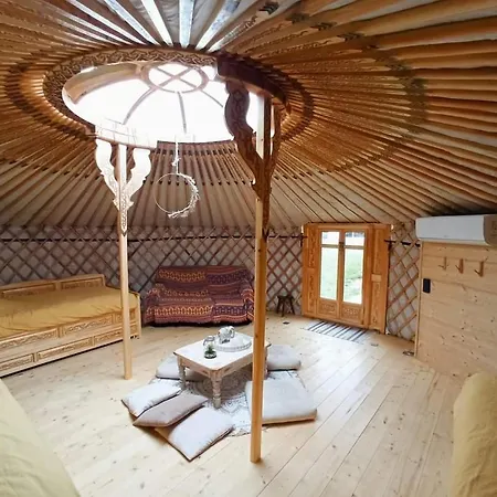 Yourte A Luxussátor Bourlon