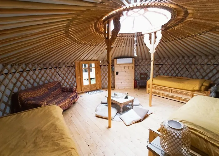 Luxury tent Yourte A Bourlon