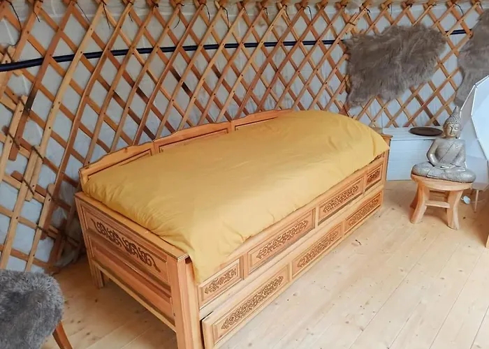 Yourte A Luxury tent Bourlon